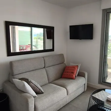 T2 Neuf Avec Piscine A Apartmán *